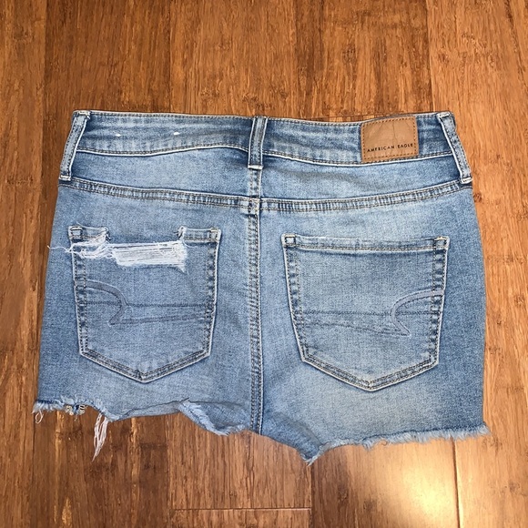 American eagle high waisted shorts - Picture 2 of 5
